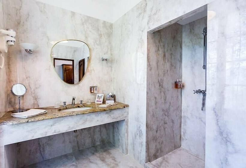 Номер Престиж, Restaurant & Spa La Magdeleine Mathias Dandine