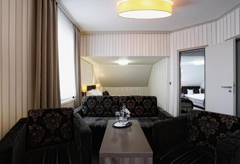 Семейный Номер, Konsumhotel Dorotheenhof Weimar