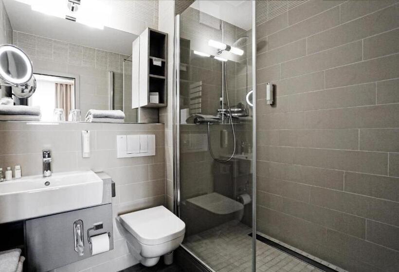 Семейный Номер, Konsumhotel Dorotheenhof Weimar