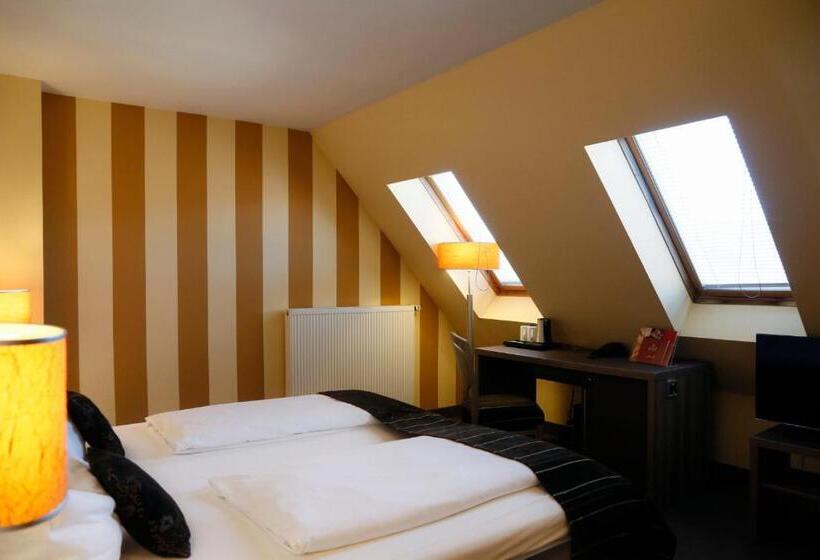 スタンダード４人部屋, Konsumhotel Dorotheenhof Weimar