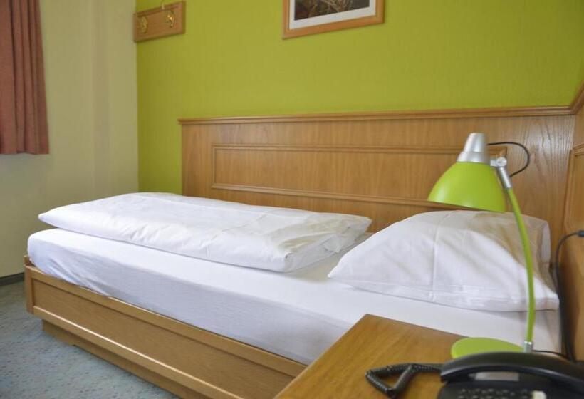 Номер Стандарт Индивидуальный, Land  Und Golfhotel Alte Fliegerschule