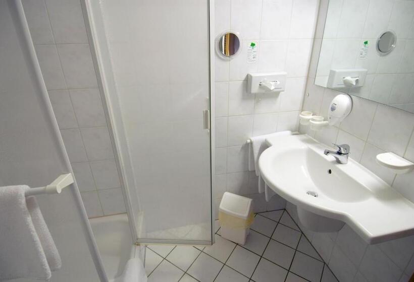 Номер Стандарт, Land  Und Golfhotel Alte Fliegerschule