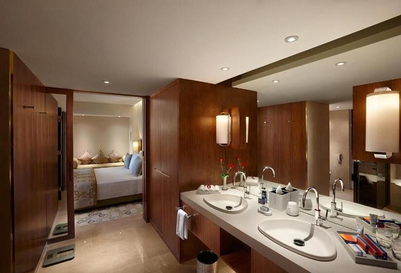 行政套房, Crowne Plaza Chennai Adyar Park
