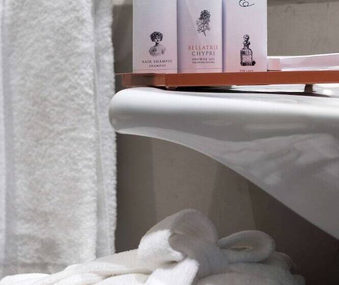 سوییت جونیور, Elizabeth Lifestyle