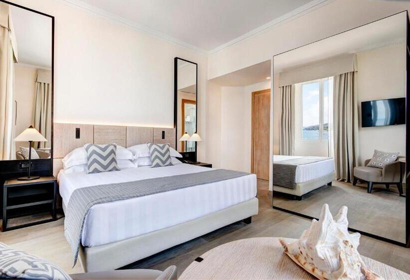 اتاق سوپریور با چشم‌انداز دریا, Grand Hotel Arenzano