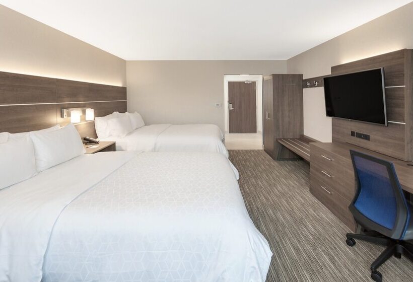 חדר סטנדרט שתי מיטות זוגיות, Holiday Inn Express & Suites Downtown Ottawa East, An Ihg