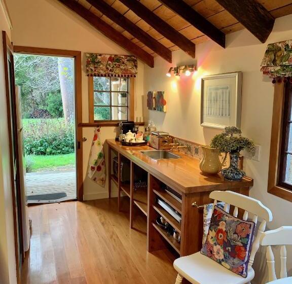 오두막, Mill Cottage