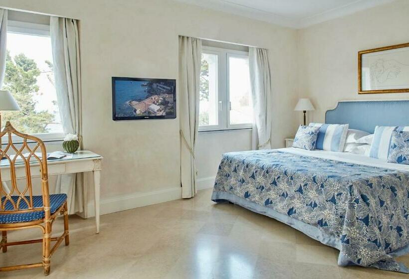 Номер Superior Вид на Море, Villa Sant Andrea, A Belmond Hotel, Taormina Mare