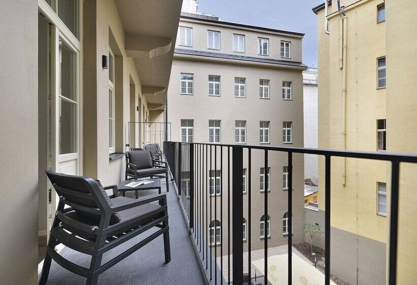 Quarto Estandar, Ea Hotel New Town