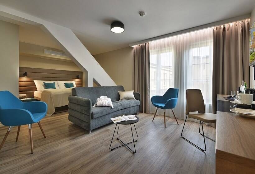 Suíte Júnior, Ea Hotel New Town