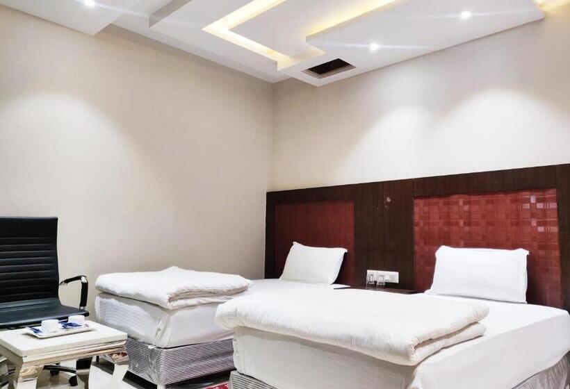 اتاق لوکس, Bodhgaya Seven Inn Hotel N Restaurant