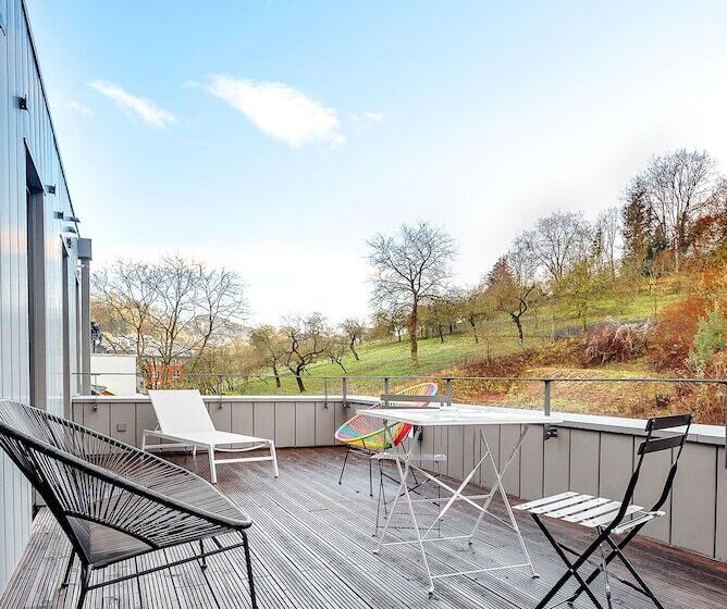 , Vistay Apartments