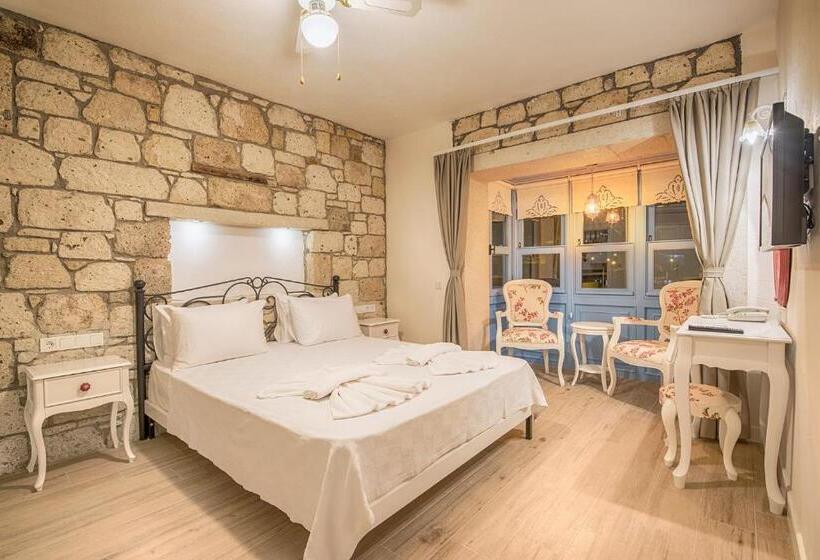 سوییت, Bademli Konak Otel
