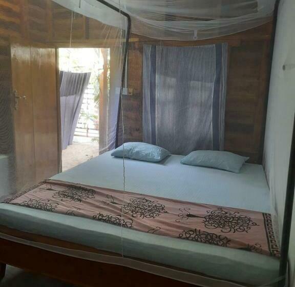 غرفة قياسية مزوَّدة بشُرفة, Eagle Resort Arugambay