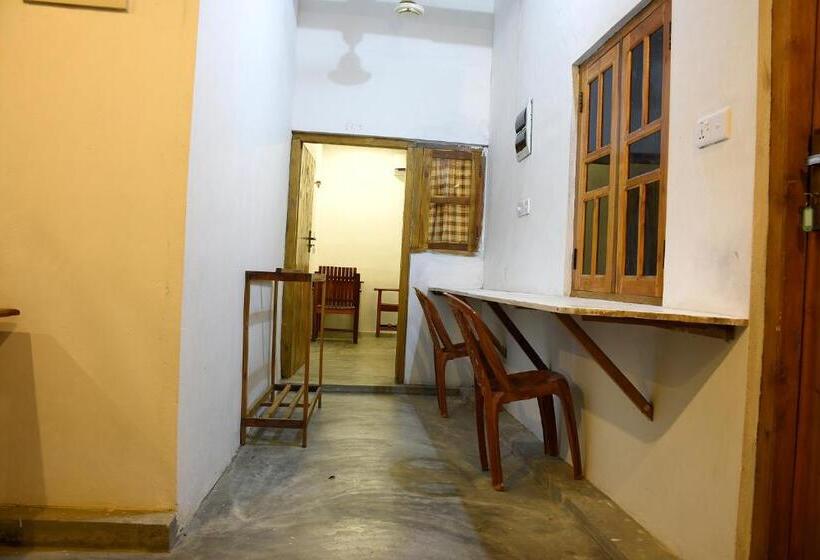 غرفة قياسية, Eagle Resort Arugambay