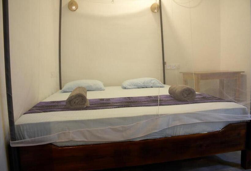 غرفة قياسية, Eagle Resort Arugambay
