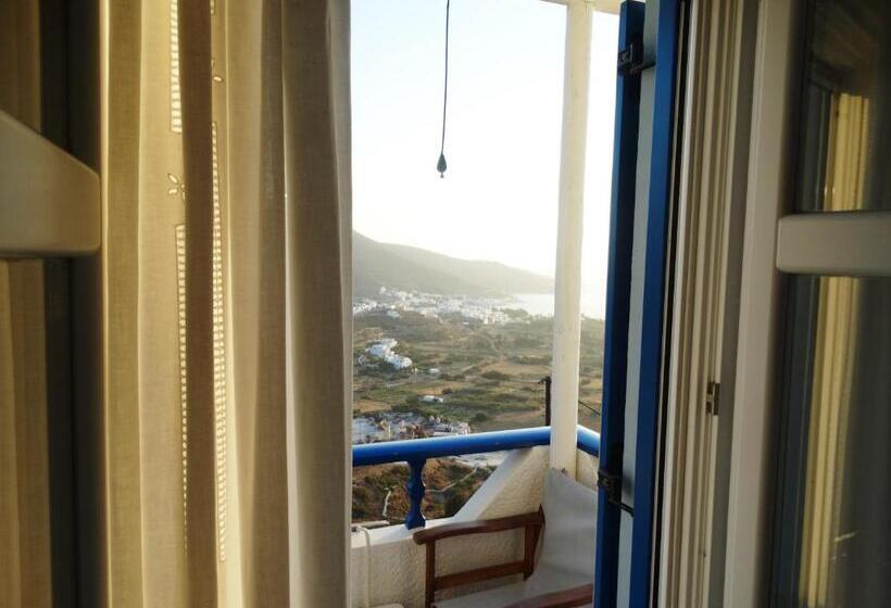 Quarto Estandar Vista Mar, Castelopetra