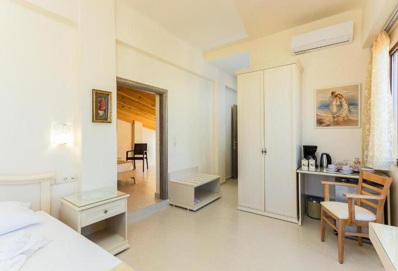 סוויטה עם מרפסת, Polyxenia Suites