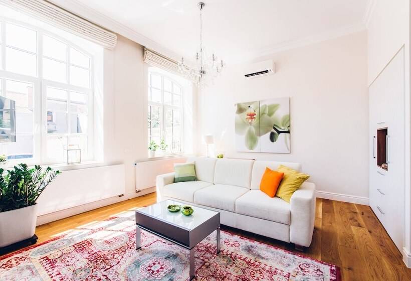 Апартаменты 1 Спальня, Adele Apartments