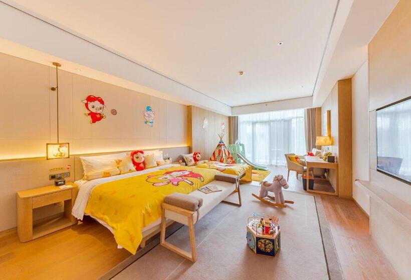 Семейный Номер, Le Méridien Emei Mountain Resort
