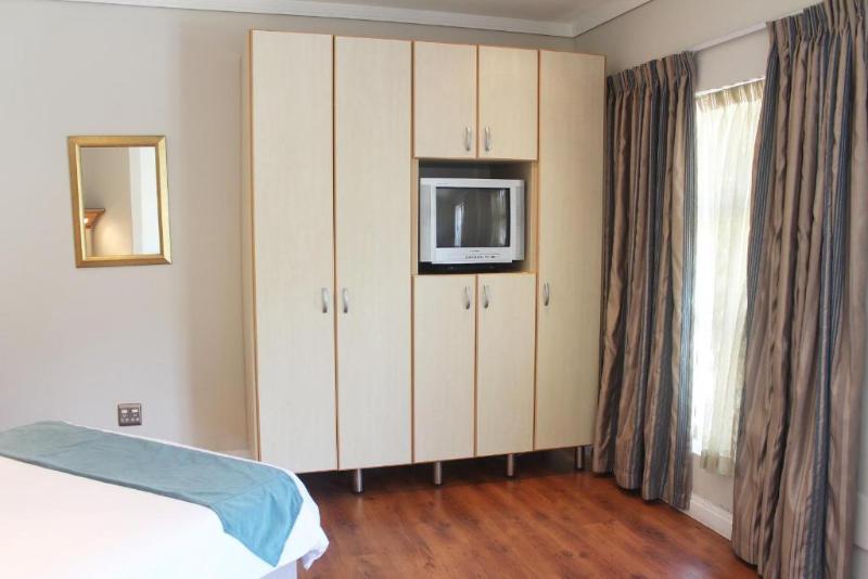 Chalet 1 Dormitório, Oceans Hotel & Self Catering