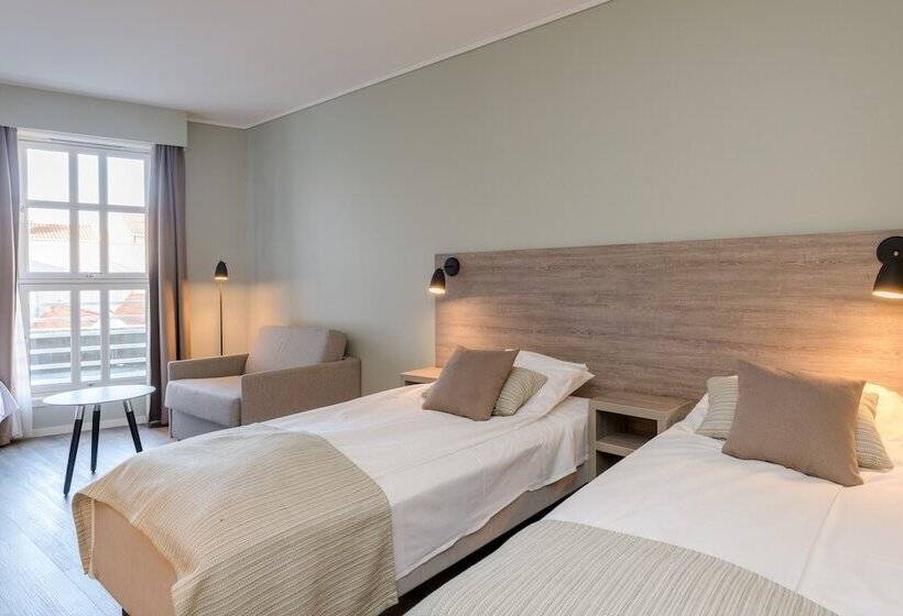 Семейный Номер, Grand Hotel Egersund