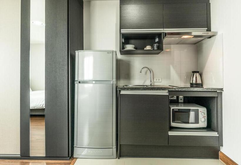 Escritório Estándar, Winner Sriracha Serviced Apartment