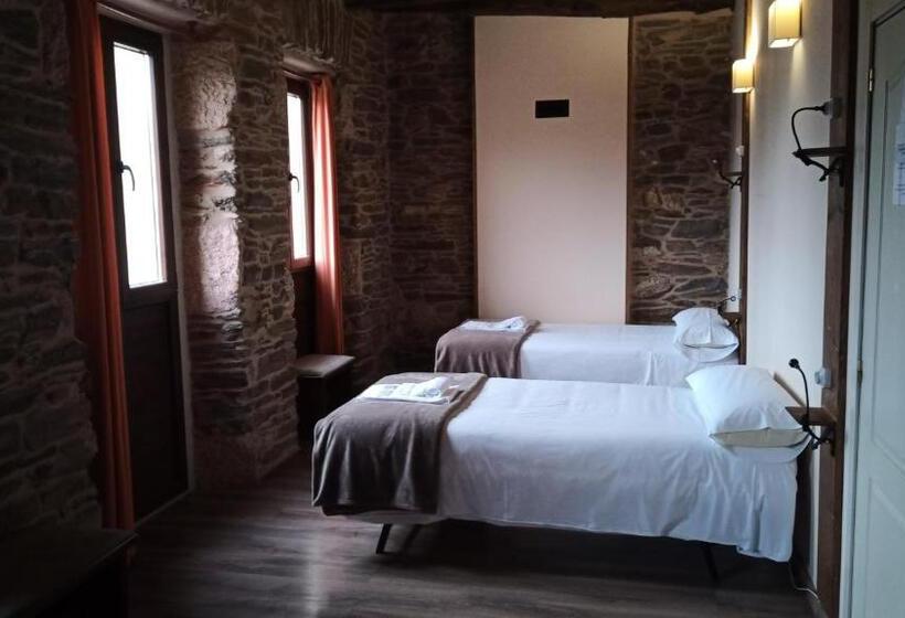 Трехместный Номер Стандарт Вид на Сад, La Casona De Sarria