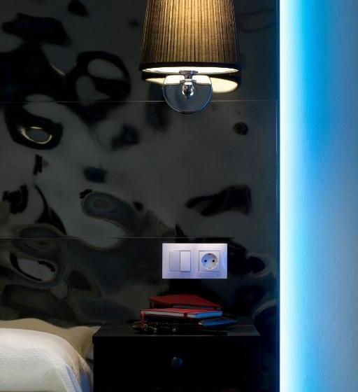 带露台的高档房间, Hostal Alhambra  Adults Only