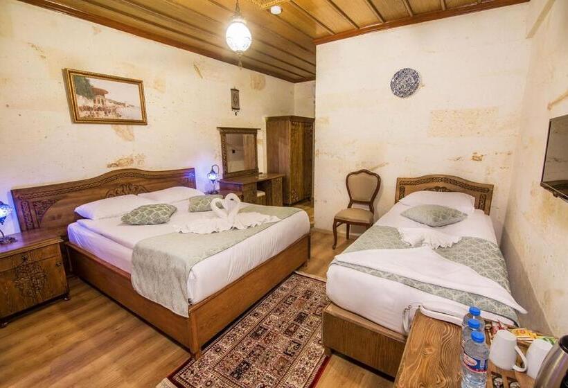 디럭스 트리플 룸, Cappadocia Ozbek Stone House