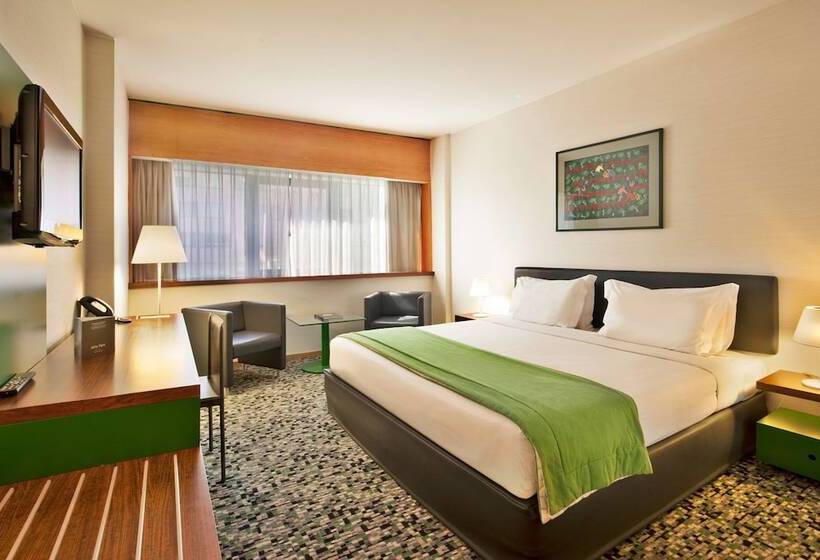 اتاق سوپریور با چشم‌انداز رودخانه, Ramada By Wyndham Lisbon