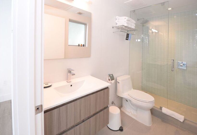Студио Стандарт с Балконом, 6080 Design Hotel By Eskape Collection
