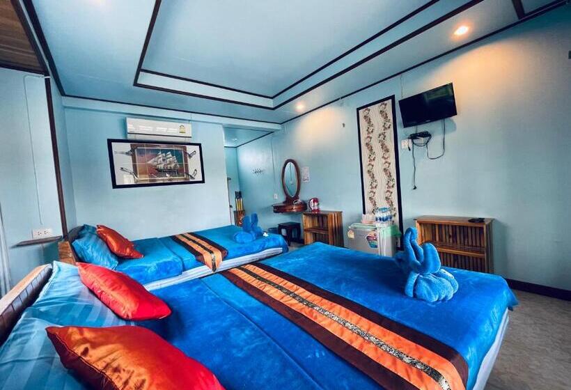 Четырехместный Номер Стандарт, Markhouse Bungalow Ko Kut