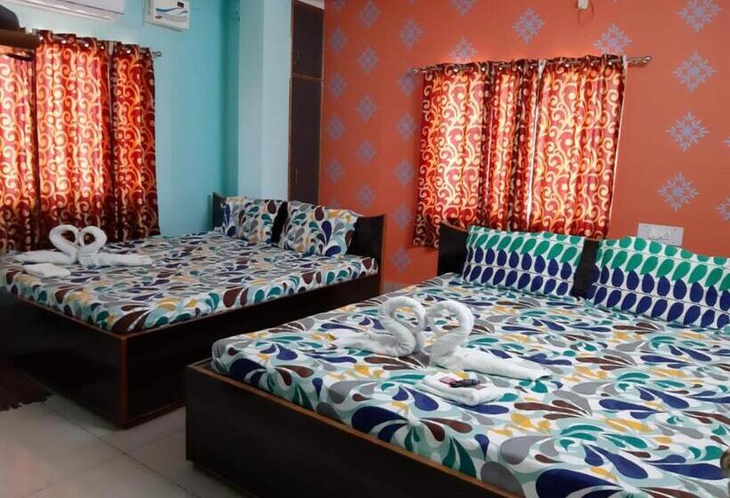 Deluxe Quadruple Room, Goroomgo Gokul Anand Bhawan Puri