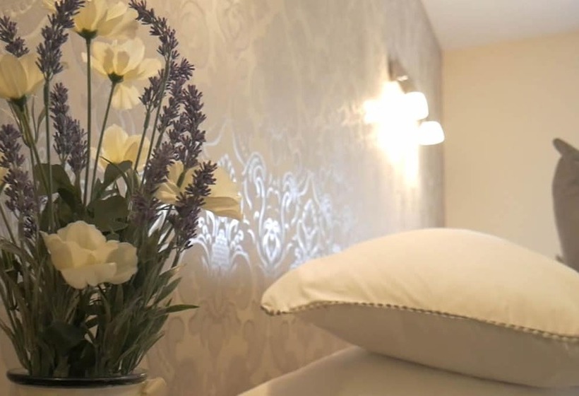 Номер Стандарт, Manor House Hotel And Restaurant
