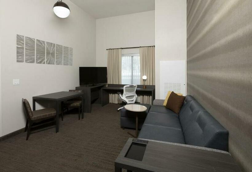 Люкс Кровать Кинг, Residence Inn By Marriott Tulsa Downtown
