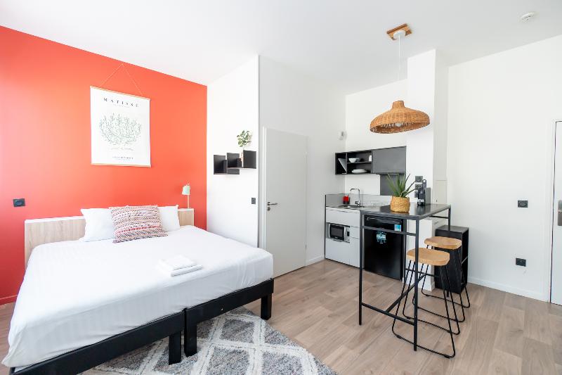 标准工作室, Ecla Paris Massy Palaiseau