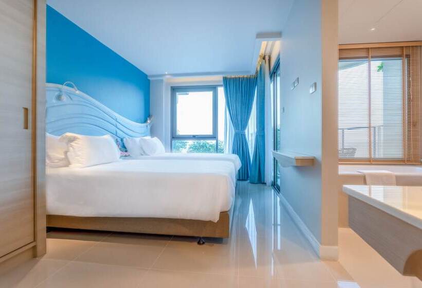 اتاق لوکس با چشم‌انداز دریا, Centara Sonrisa Residences & Suites Sriracha