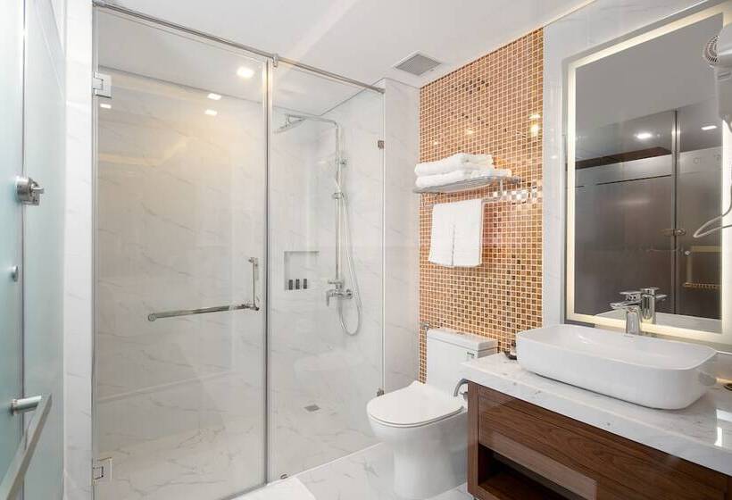 اتاق لوکس با چشم‌انداز دریا, Cn Palace Boutique Hotel & Spa