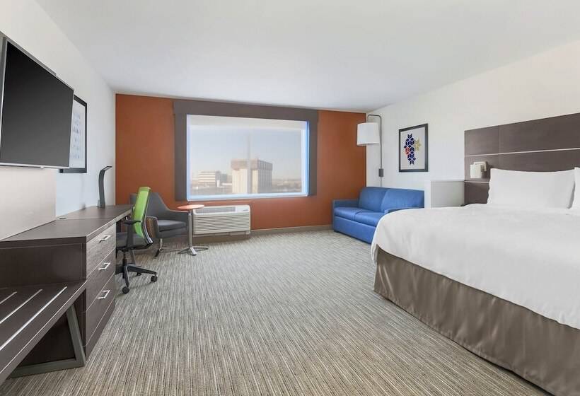 身障者適用スイートルーム, Holiday Inn Express & Suites Chicago O Hare Airport, An Ihg