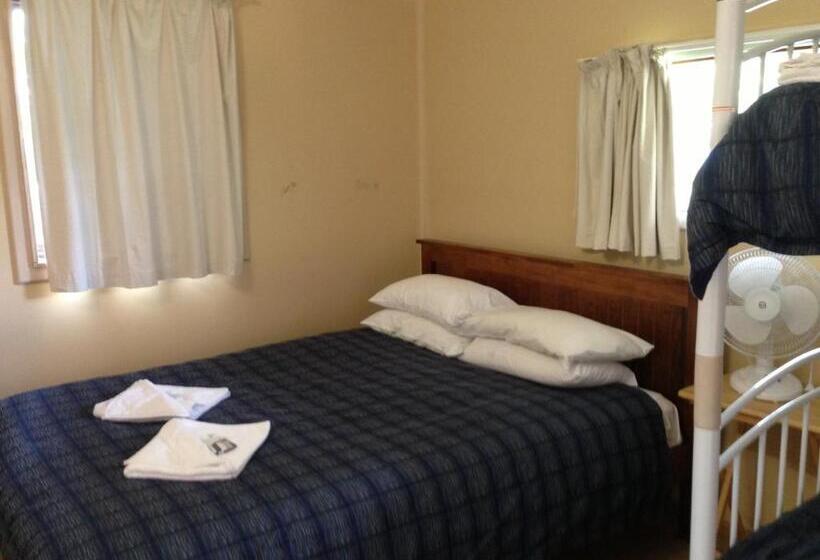 Дом 2 Спальни, Walcha Royal Cafe & Accommodation