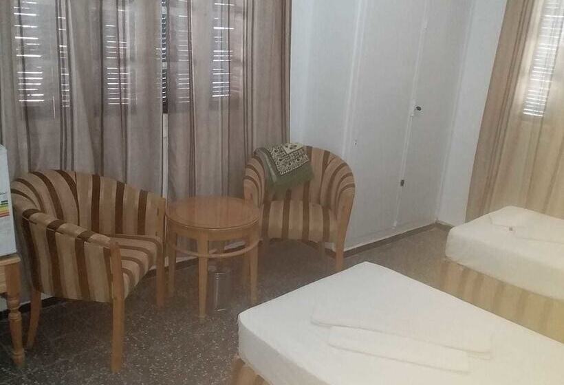 غرفة قياسية, Le Cheval Blanc