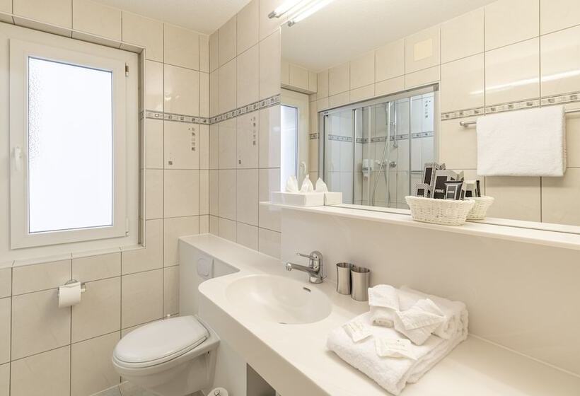 家庭山景房, Grichting Hotel & Serviced Apartments