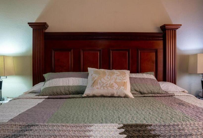 キングサイズベッドのスタンダードルーム, Casa Maricela B&b