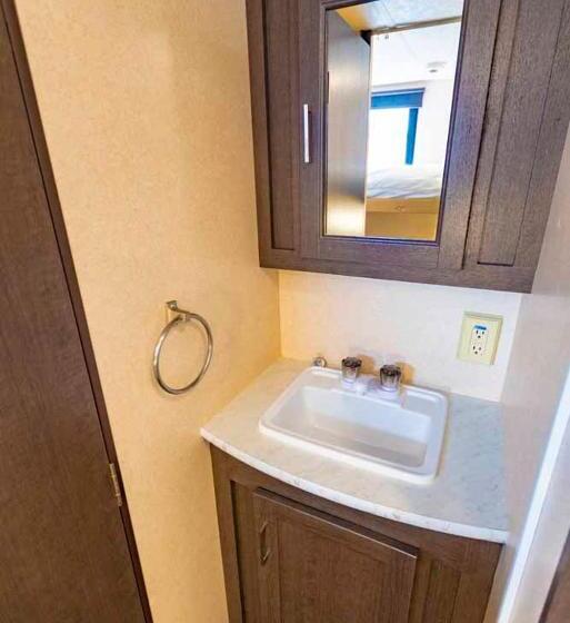 Номер Economy, Beach Resort Hotel Kalakaua