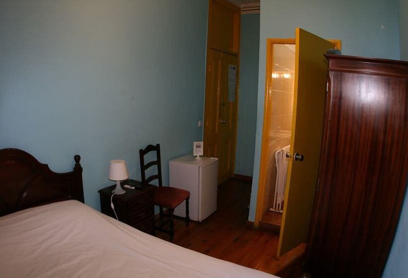 اتاق استاندارد, Mana Guest House