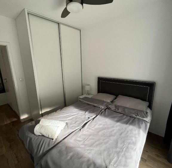 Президентский Люкс, Sleepy3city Apartments Batorego 9