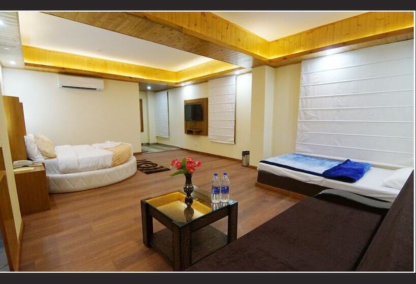 주니어 스위트, Grand Krisa Resort & Spa , Manali