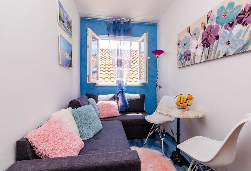 סטודיו סופריור עם נוף לים, Guest House Avdic