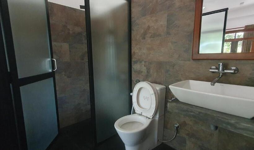 Номер Deluxe с Балконом, Surf Ocean Villa